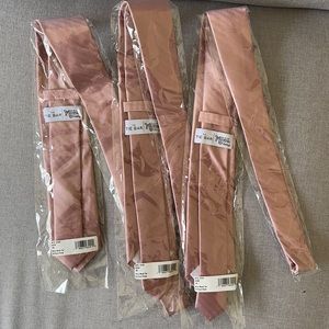 Show Me Your Mumu neck tie in color “Antique Rose”